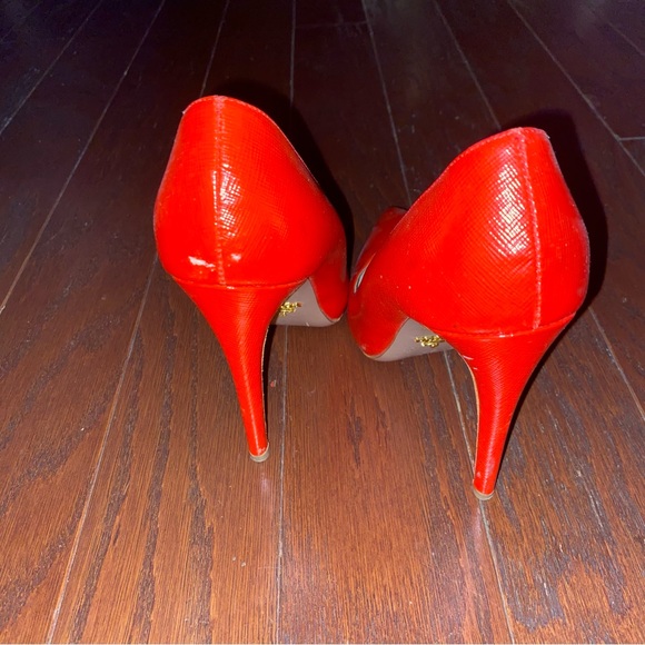 Prada Saffiano Leather Pumps - Picture 5 of 10